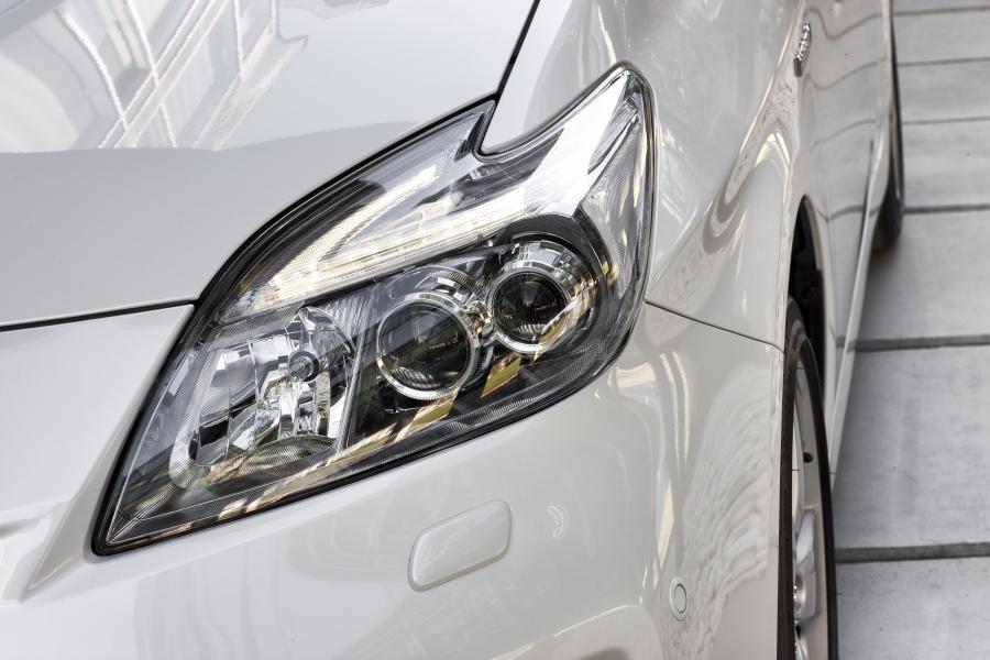 Toyota Prius 2012 года  (фото 21 из 40)